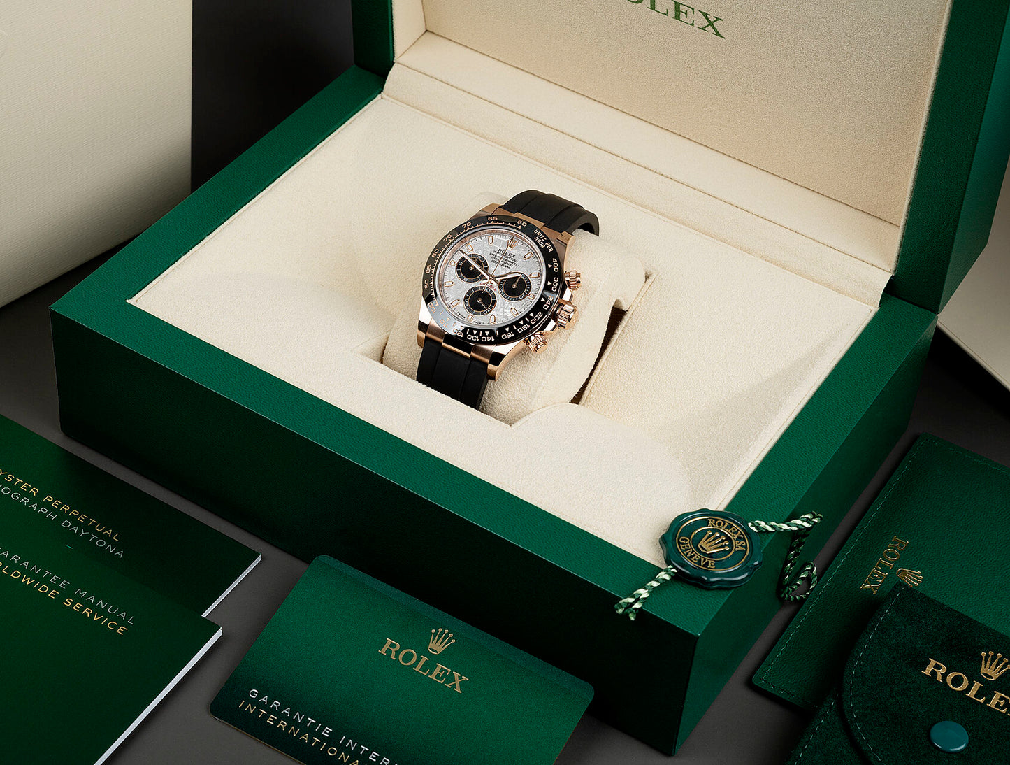 Rolex Cosmograph Daytona Oyster, 40 mm, Everose gold M116515LN-0055